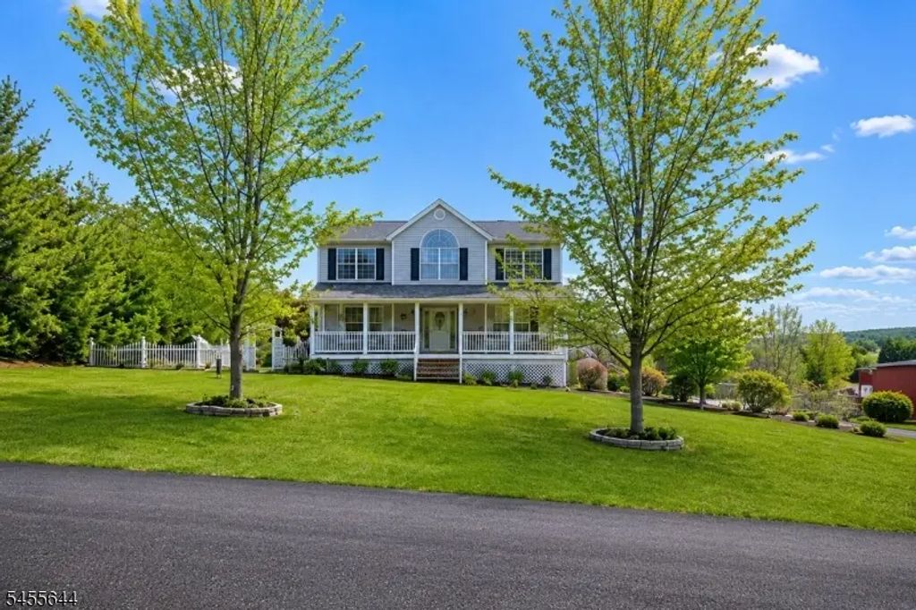 7 Dunn Pl, Wantage Twp.
