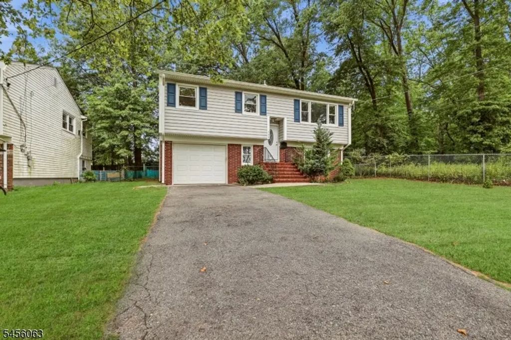 760 Harrison Ave, Roselle Boro
