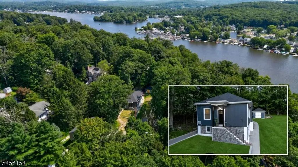 13 Maine St, Jefferson Twp.
