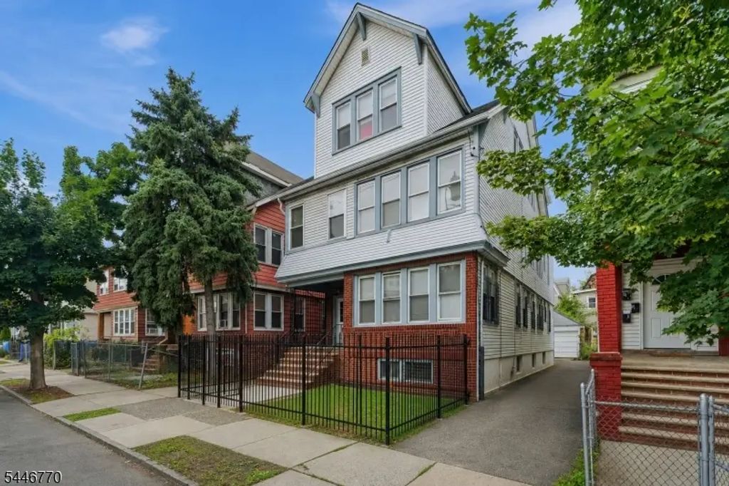 926 S 20th St, Newark City