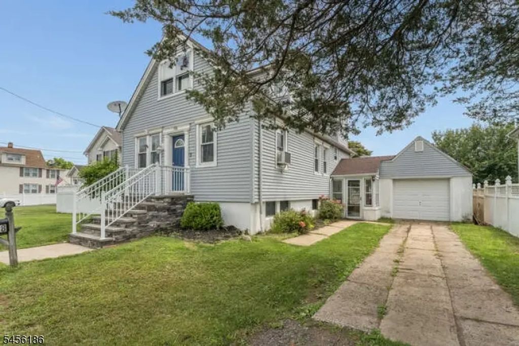 318 Marion Place, Manville Boro