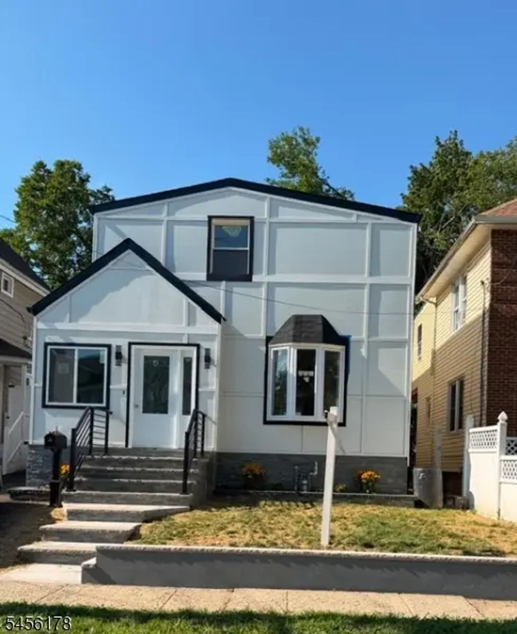 415 E 4th Ave, Roselle Boro