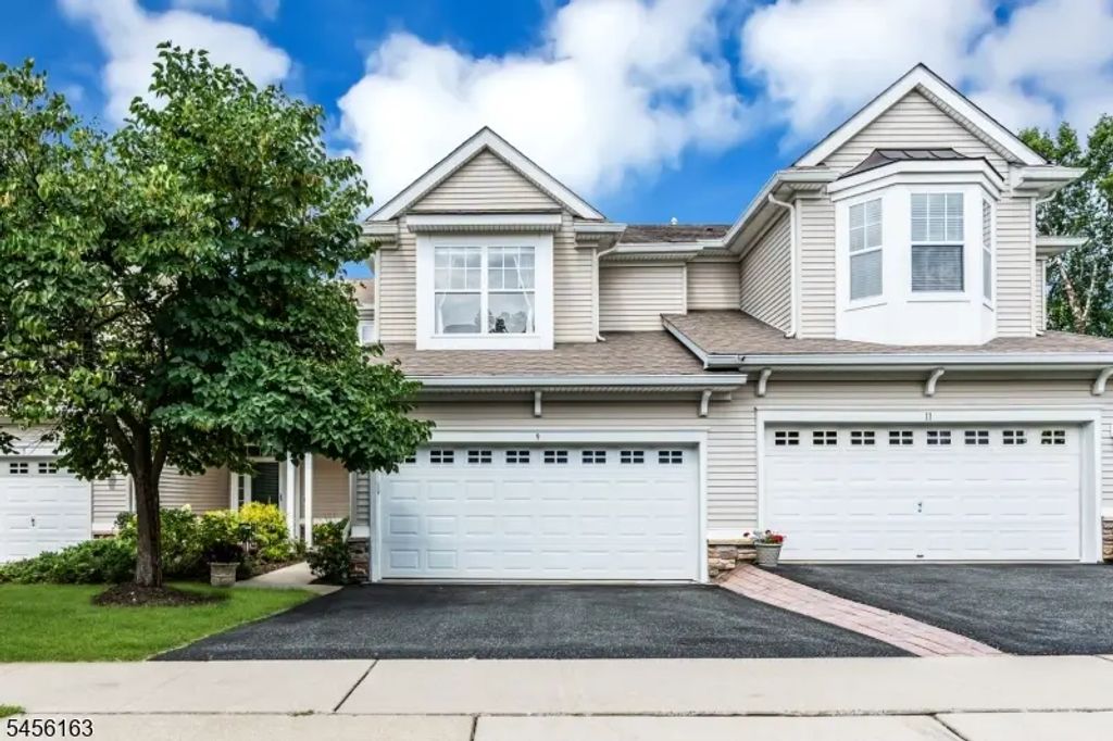 9 Junegrass Way, Allamuchy Twp.