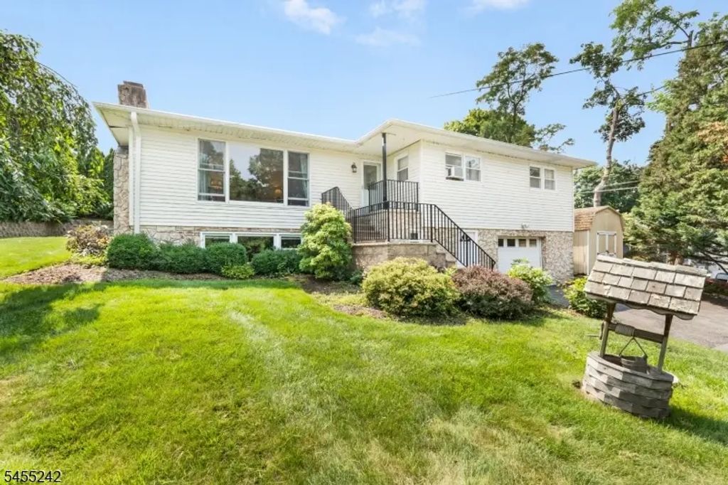 20 Edgemere Ave, Mount Arlington Boro