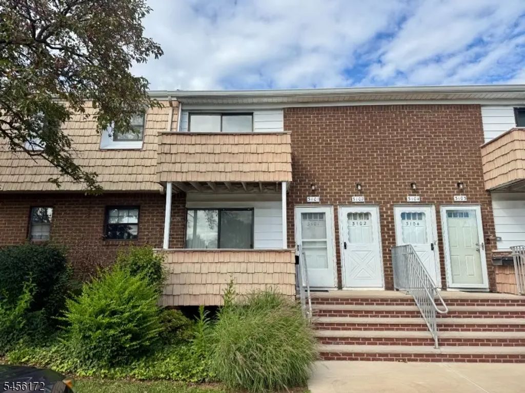 3102 Cromwell Ct, Hillsborough Twp.