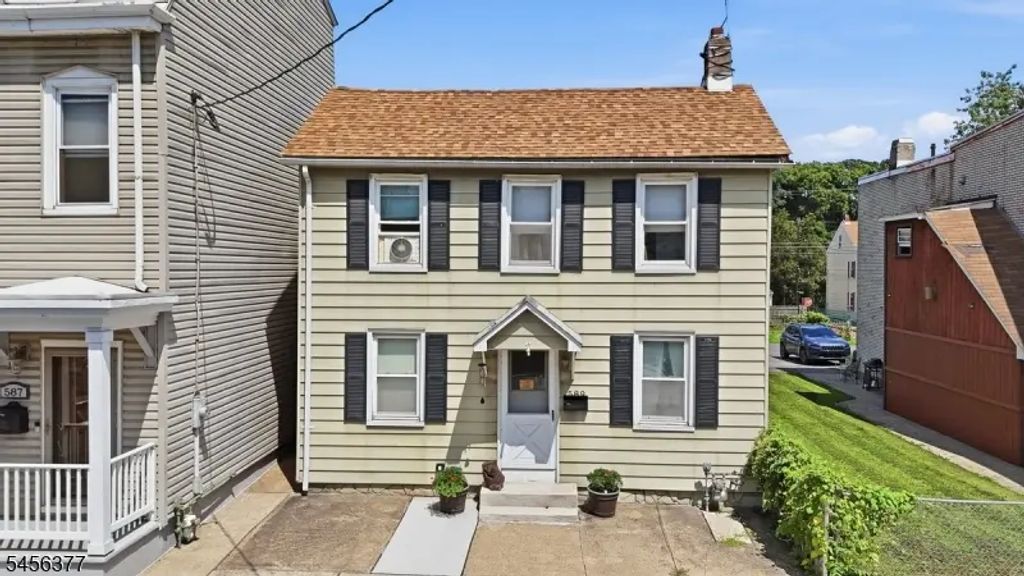 589 S Main St, Phillipsburg Town