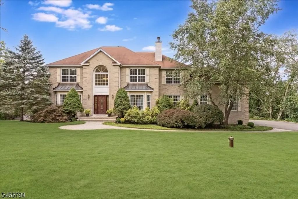 15 Dana Dr, Andover Twp.