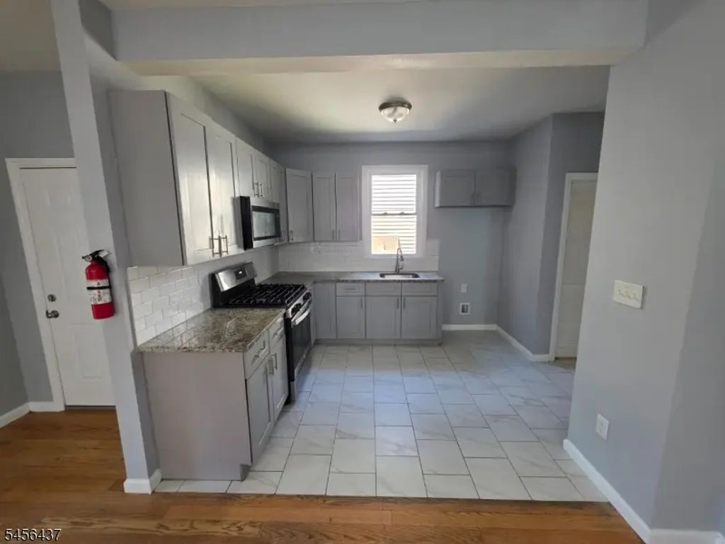 245 Marshall St, Elizabeth City
