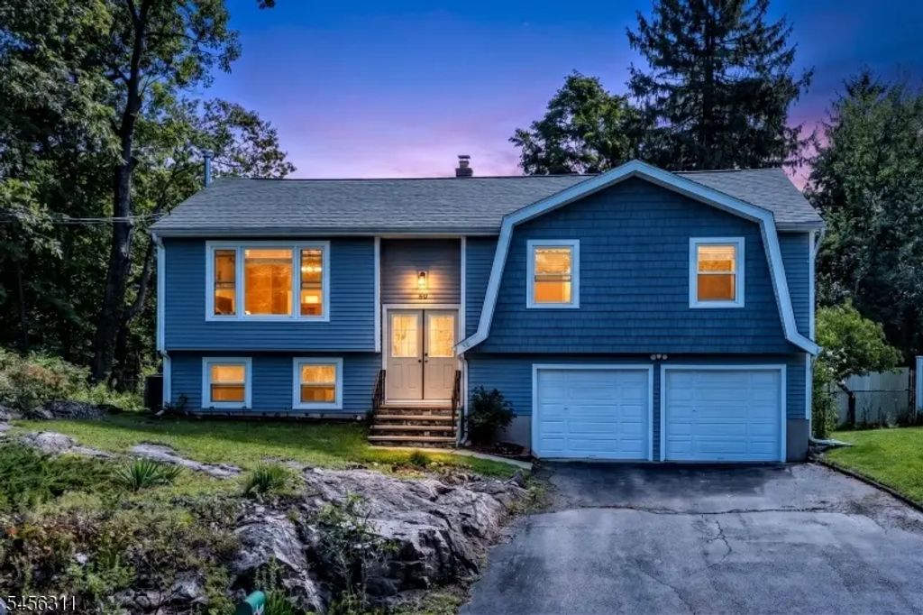 30 Center St, Butler Boro