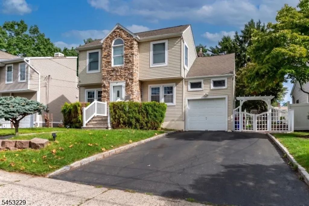 26 Hetherington Rd, Nutley Twp.