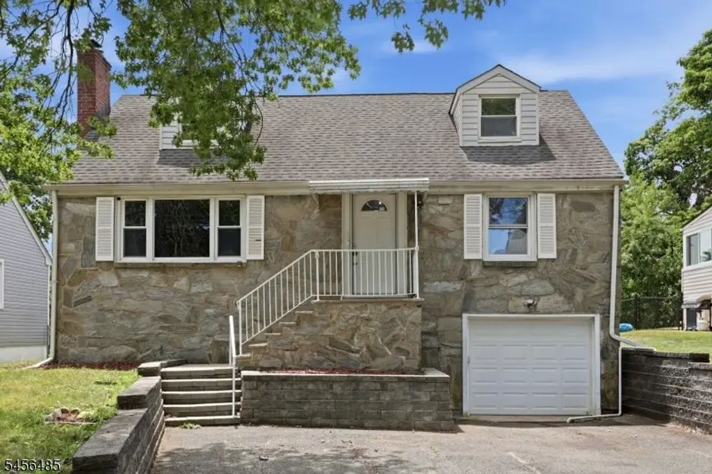 20 Sunnyside Rd, West Orange Twp.