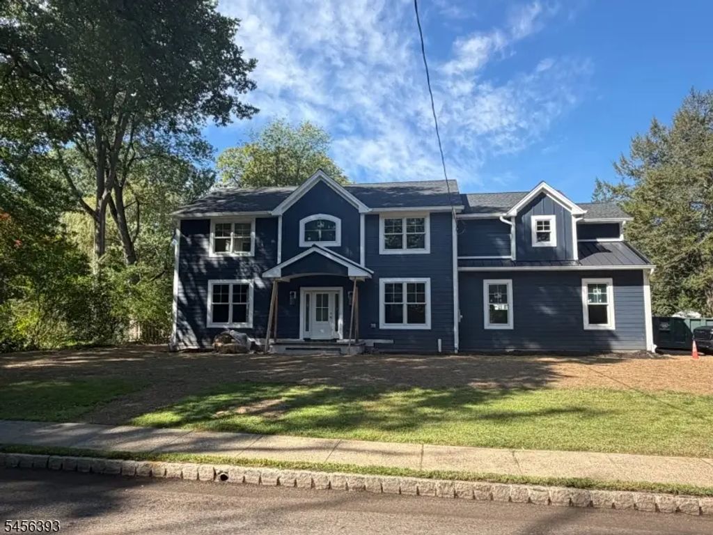19 Tulip St, Summit City