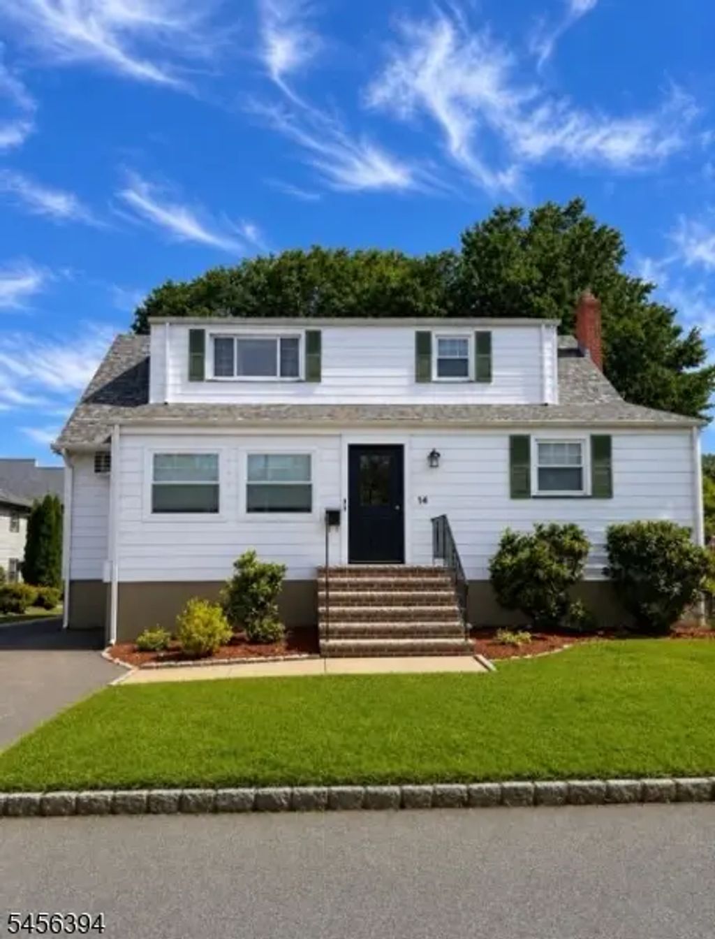 14 Park Pl, Little Falls Twp.