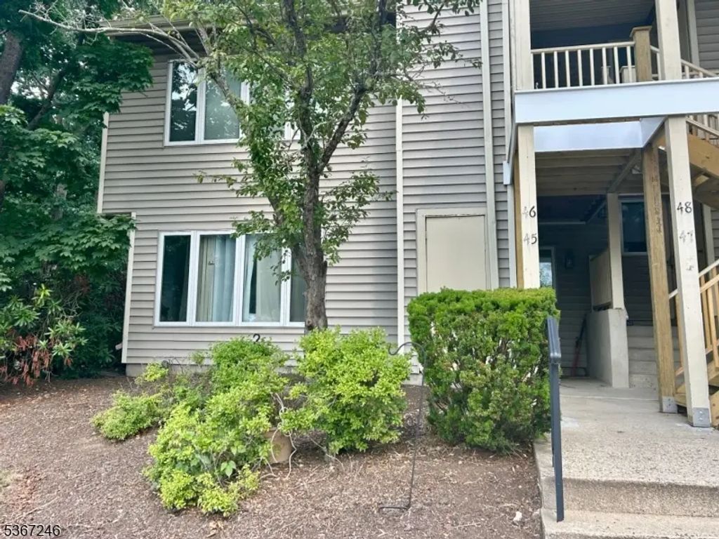 45 Augusta Drive, Clinton Twp.