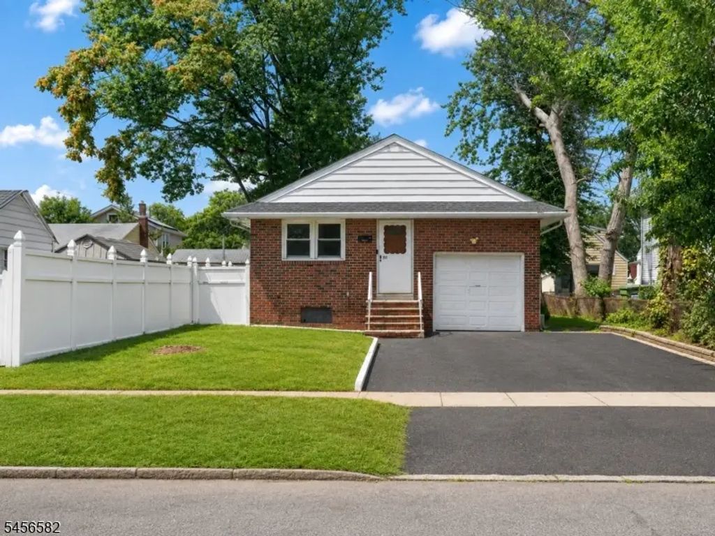 811 Hussa St, Linden City