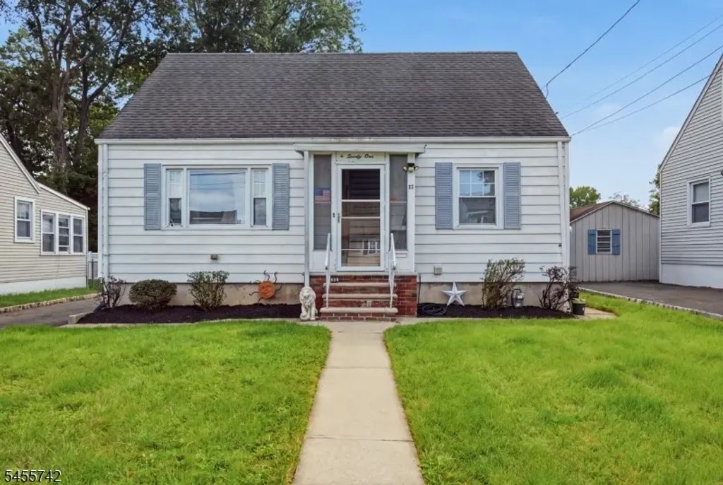21 Harrison St, Little Falls Twp.