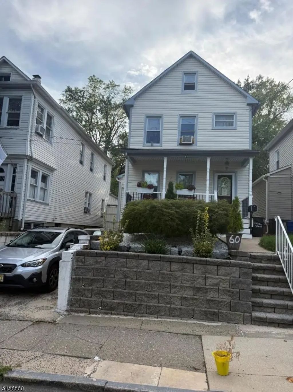 60 Willet St, Bloomfield Twp.