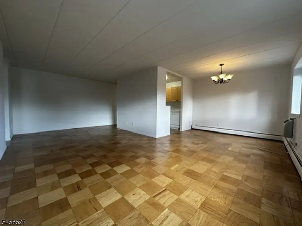 873 Main St, Hackensack City