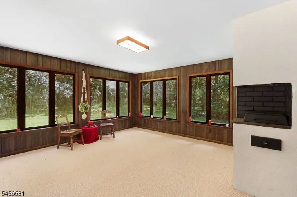 155 Buffalo Hollow Rd, Lebanon Twp.