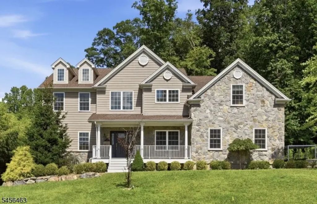 5 Jared Pl, Mount Olive Twp.