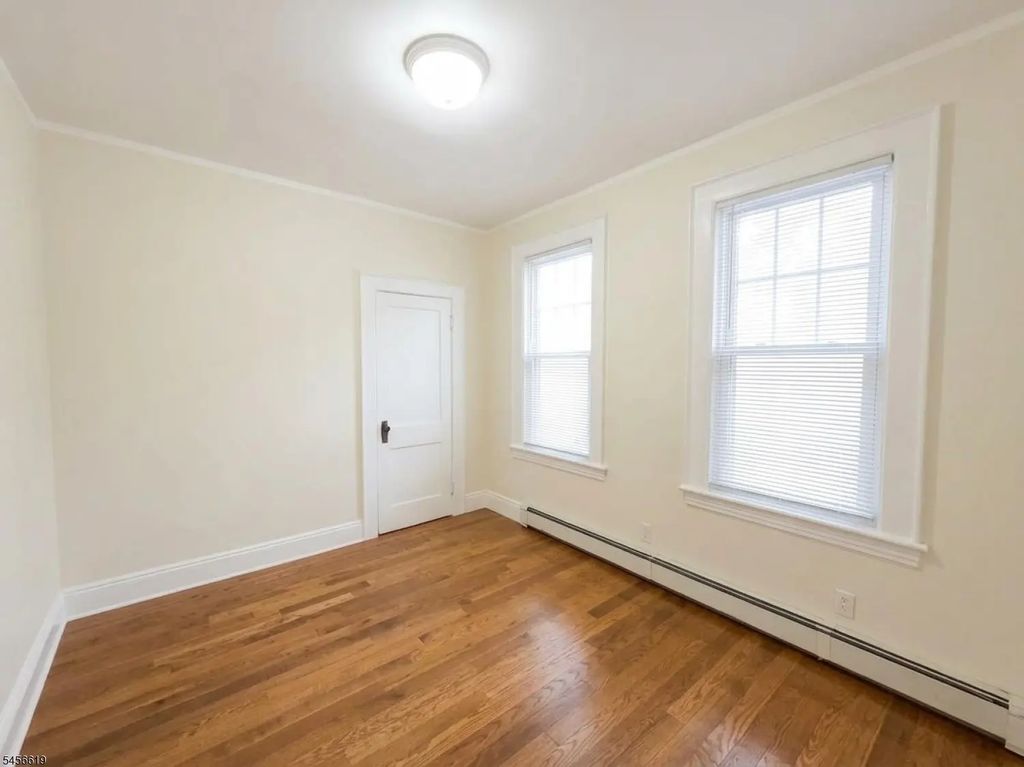 505 Hoboken Rd, Carlstadt Boro