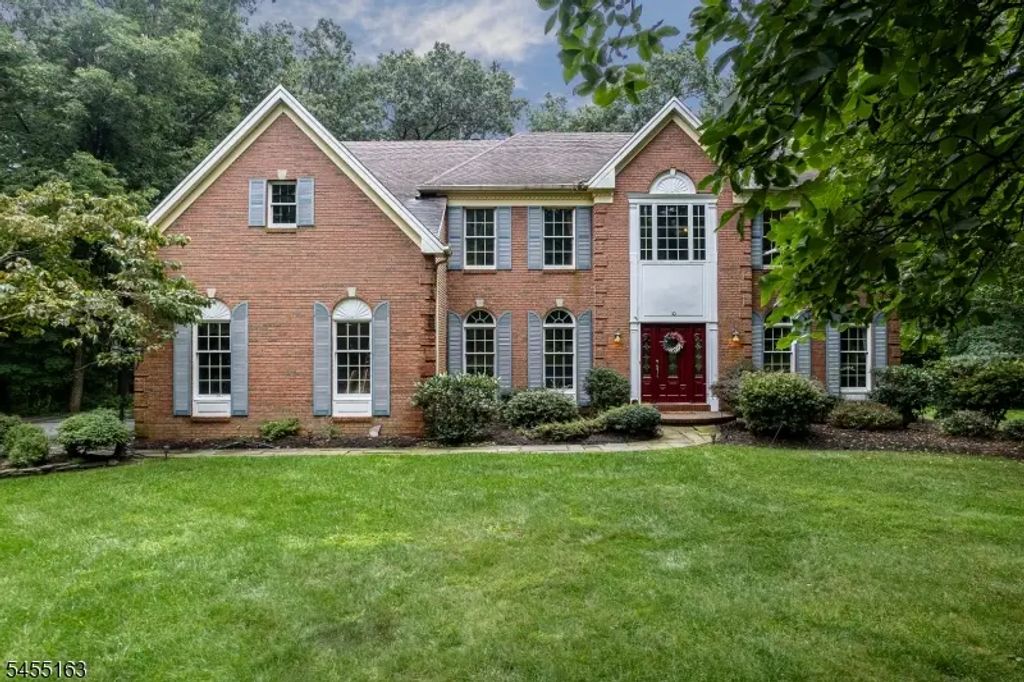 10 Ashley Dr, Mount Olive Twp.