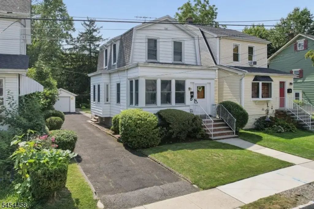 11 Concord Ave, Maplewood Twp.