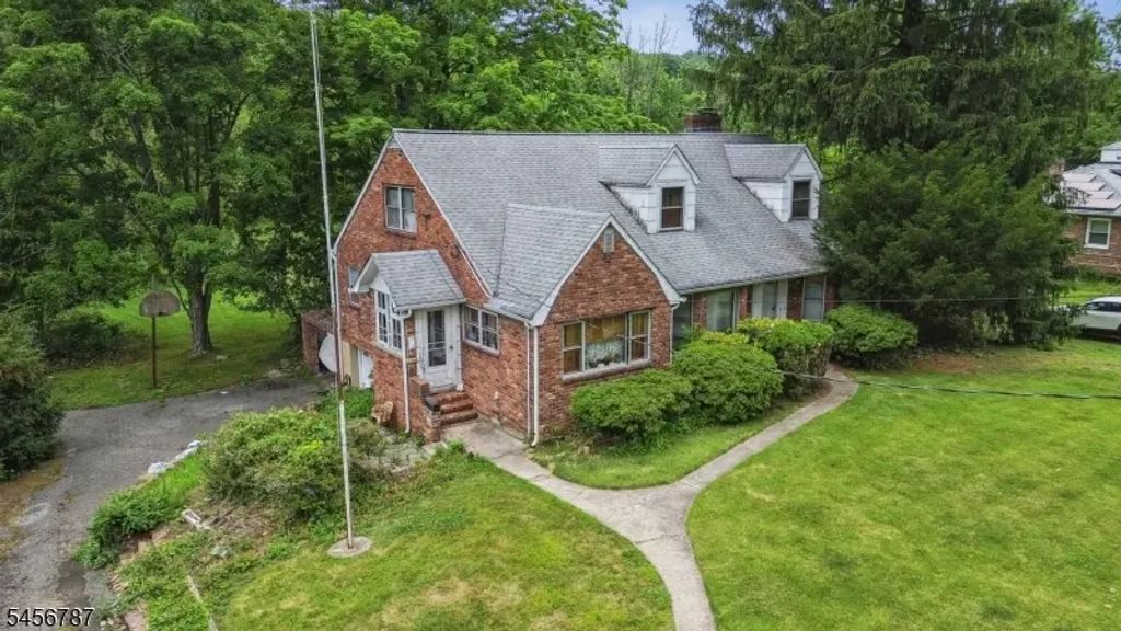 321 Saint Cloud Ave, West Orange Twp.
