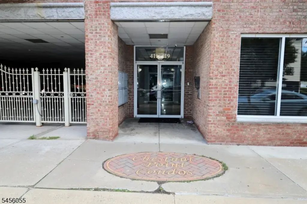 411-419 Chestnut St, Newark City