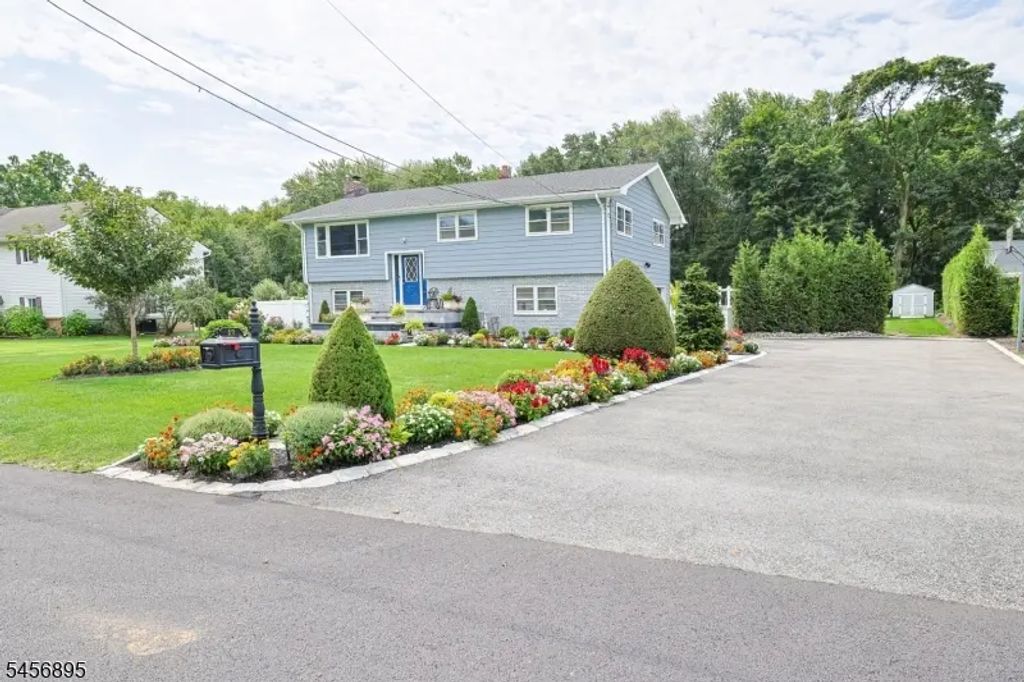 17 Corwin St, Roxbury Twp.