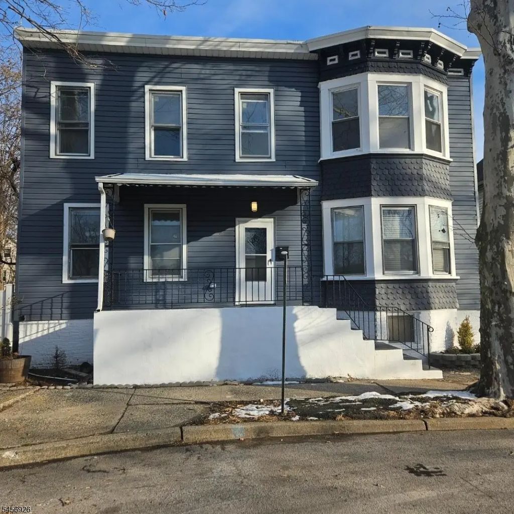 314 N Park St, East Orange City
