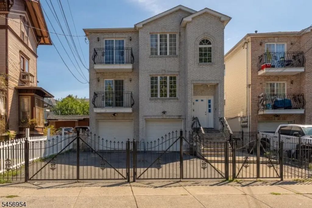 128-130 Lincoln Ave, Newark City