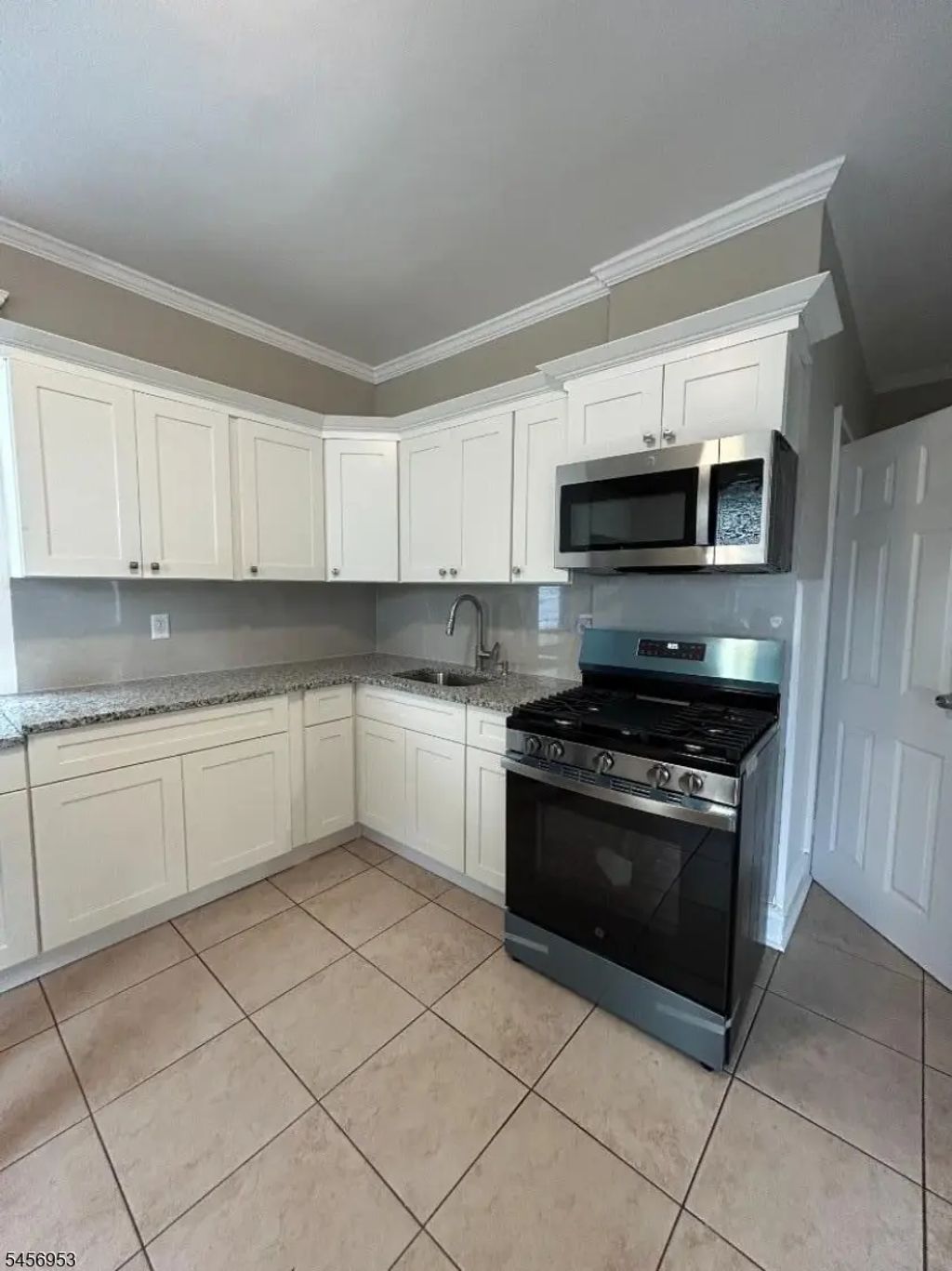216 W Elizabeth Ave, Linden City