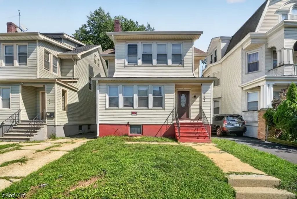 292 N Maple Ave, East Orange City