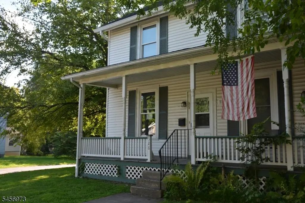 528 Mansfield St, Belvidere Twp.