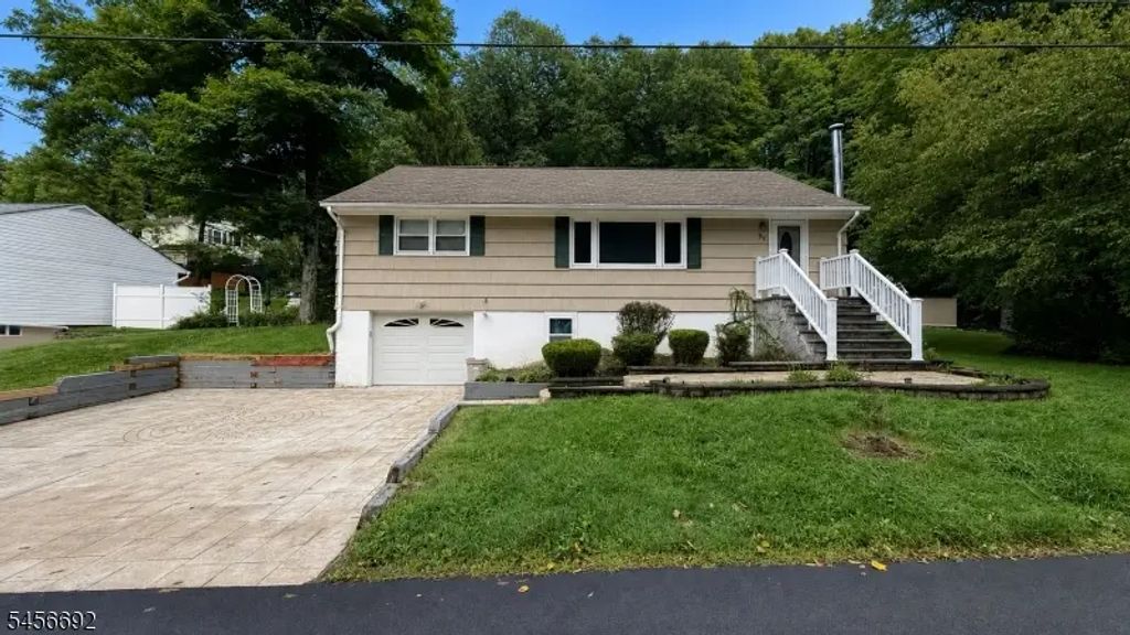 22 Old Creamery Rd, Andover Twp.
