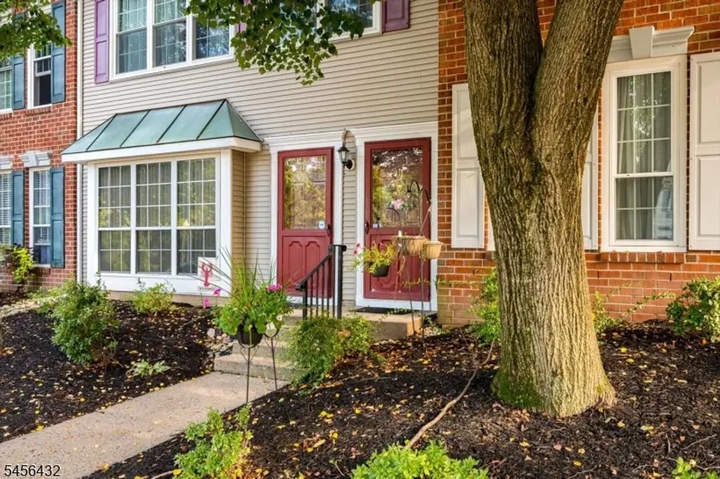 118 Edward Dr, Franklin Twp.