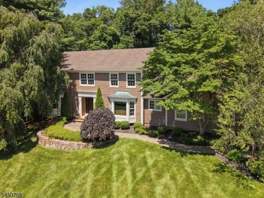 16 Pender Hill Rd, Mendham Twp.