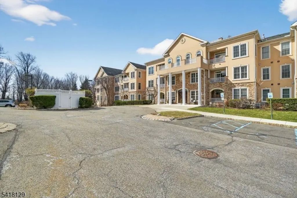 2205 Clinton Ln, Rockaway Twp.