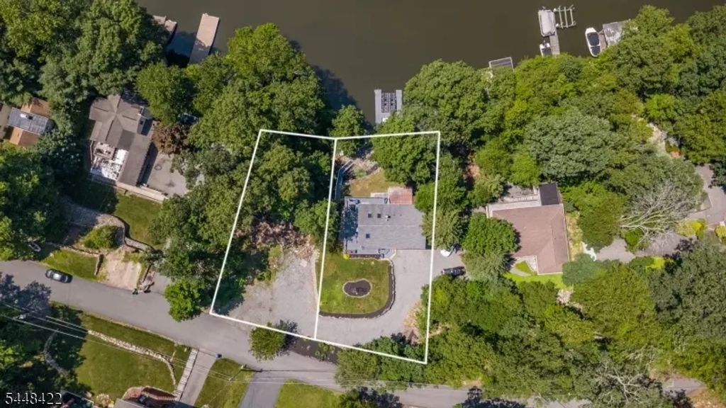 38 Oneida Ave, Hopatcong Boro