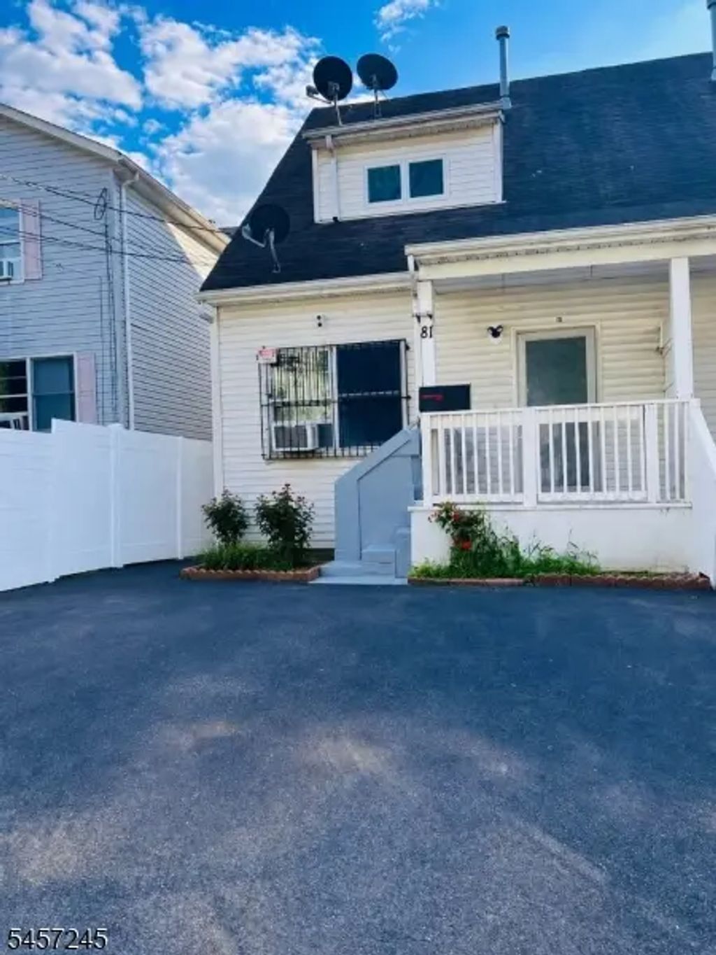 81 Jefferson St, Paterson City