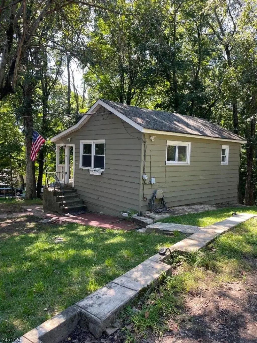 28 Harvard Trl, Hopatcong Boro