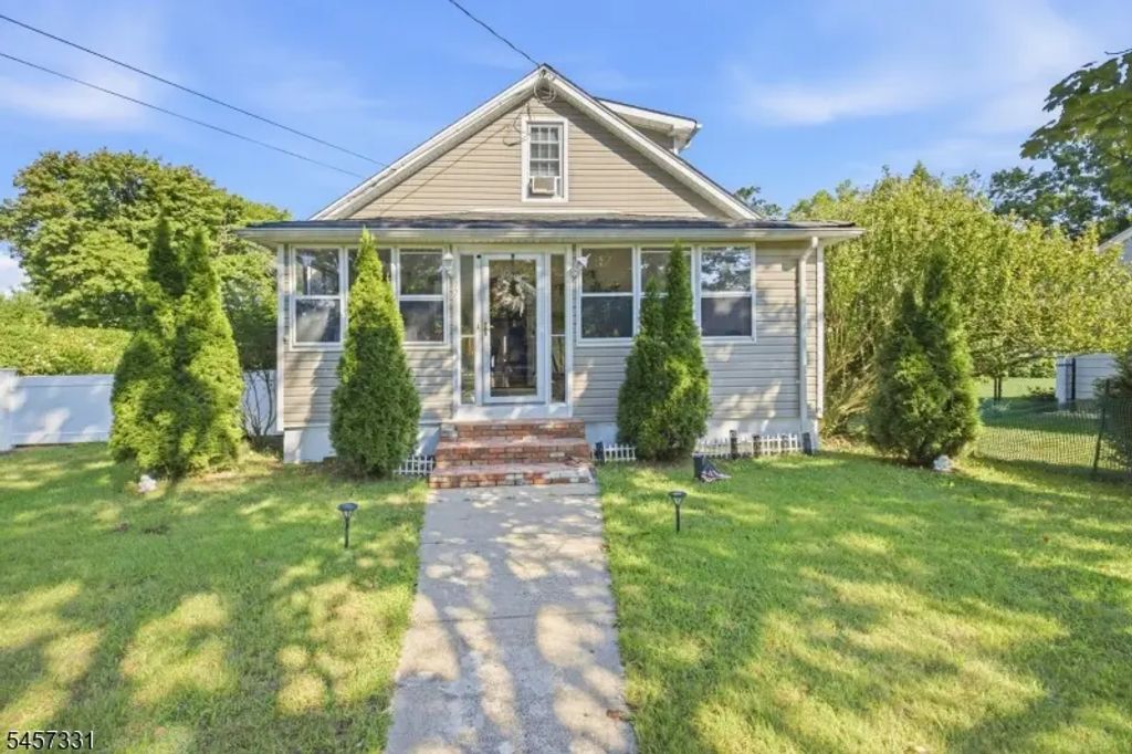 17 Ballantine St, Roxbury Twp.