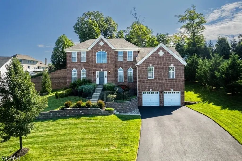 5 Pfrommer Ave, Mount Olive Twp.