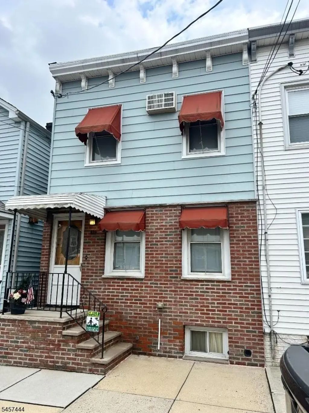 63 1/2 Garrison St, Newark City