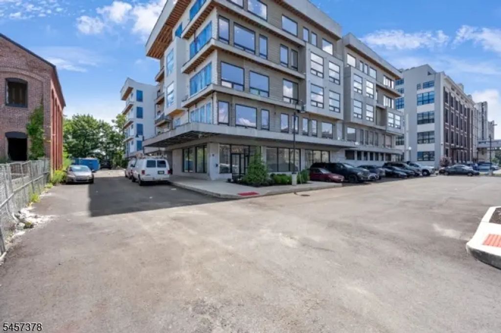 127 South Ave, Passaic City