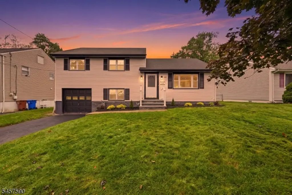 624 Exeter Rd, Linden City