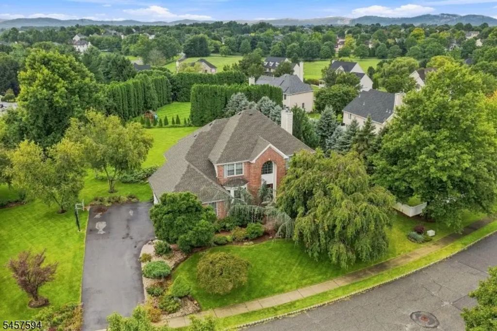 1002 Valerie Place, Greenwich Twp.