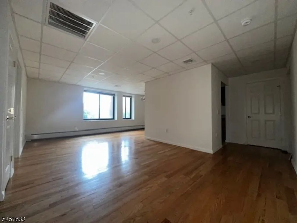 77 Prospect Ave, Hackensack City