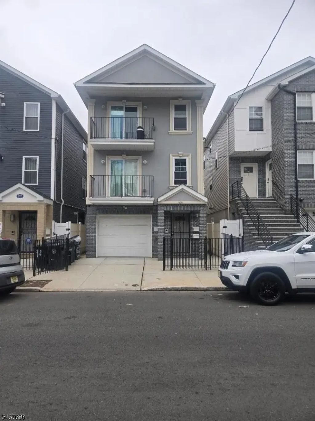 919 S 18th St, Newark City